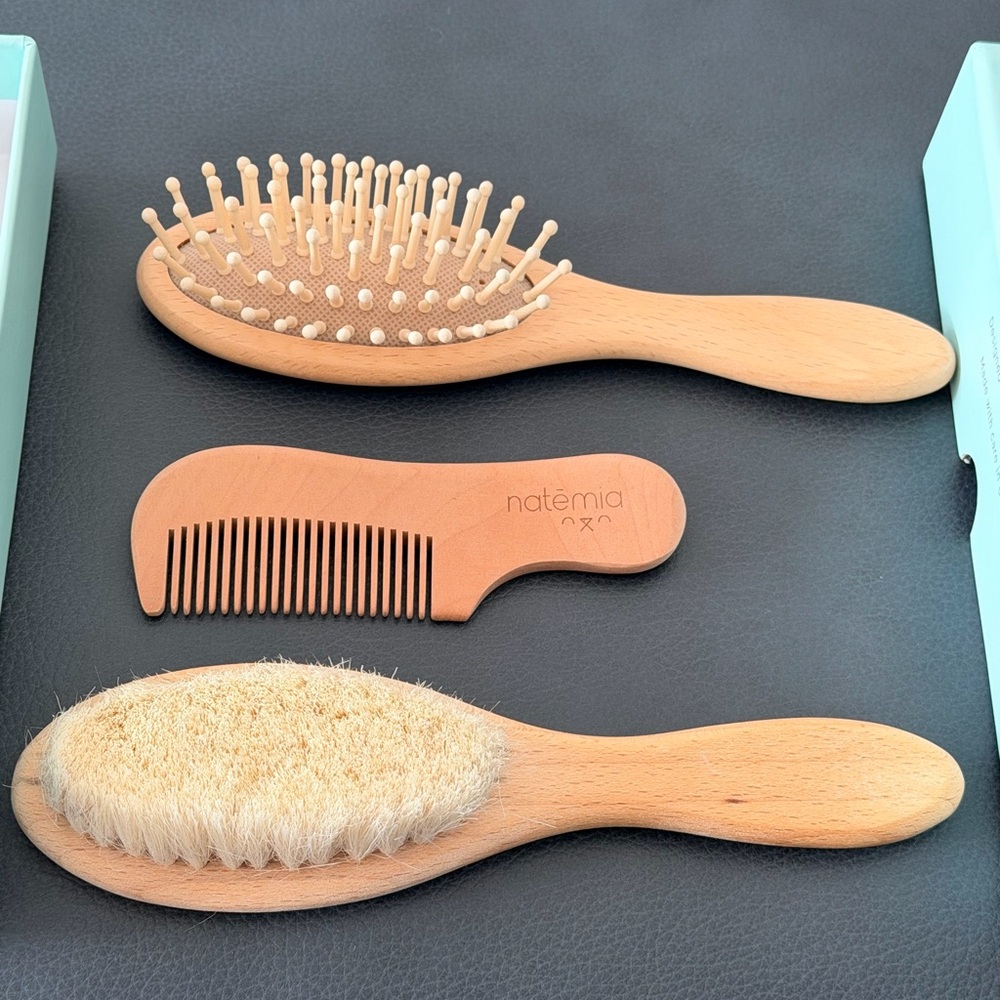 Natemia Wooden Baby Brush and Comb Set